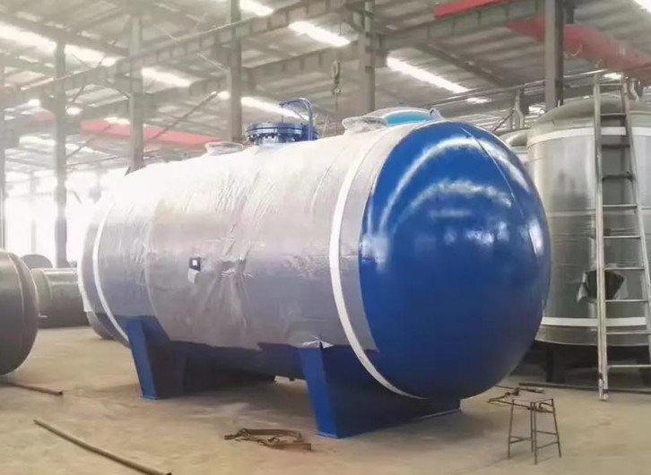 圧力容器製造における特殊材料の鋲打ち・溶接加工技術要件-大連富泓機械有限公司