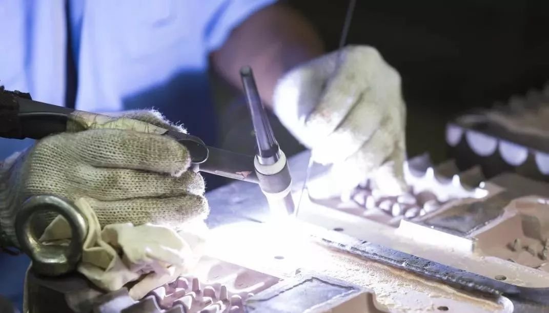 图片[5]-雲南省溶接工研修：ステンレス鋼板は変形が大きいため溶接は難しいですか？あなたはその方法をマスターしましたか？-大連富泓機械有限公司