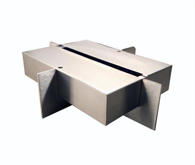 Zhongyilong Hardware|板金加工設計で考慮すべき点は何ですか?-大連富泓機械有限公司