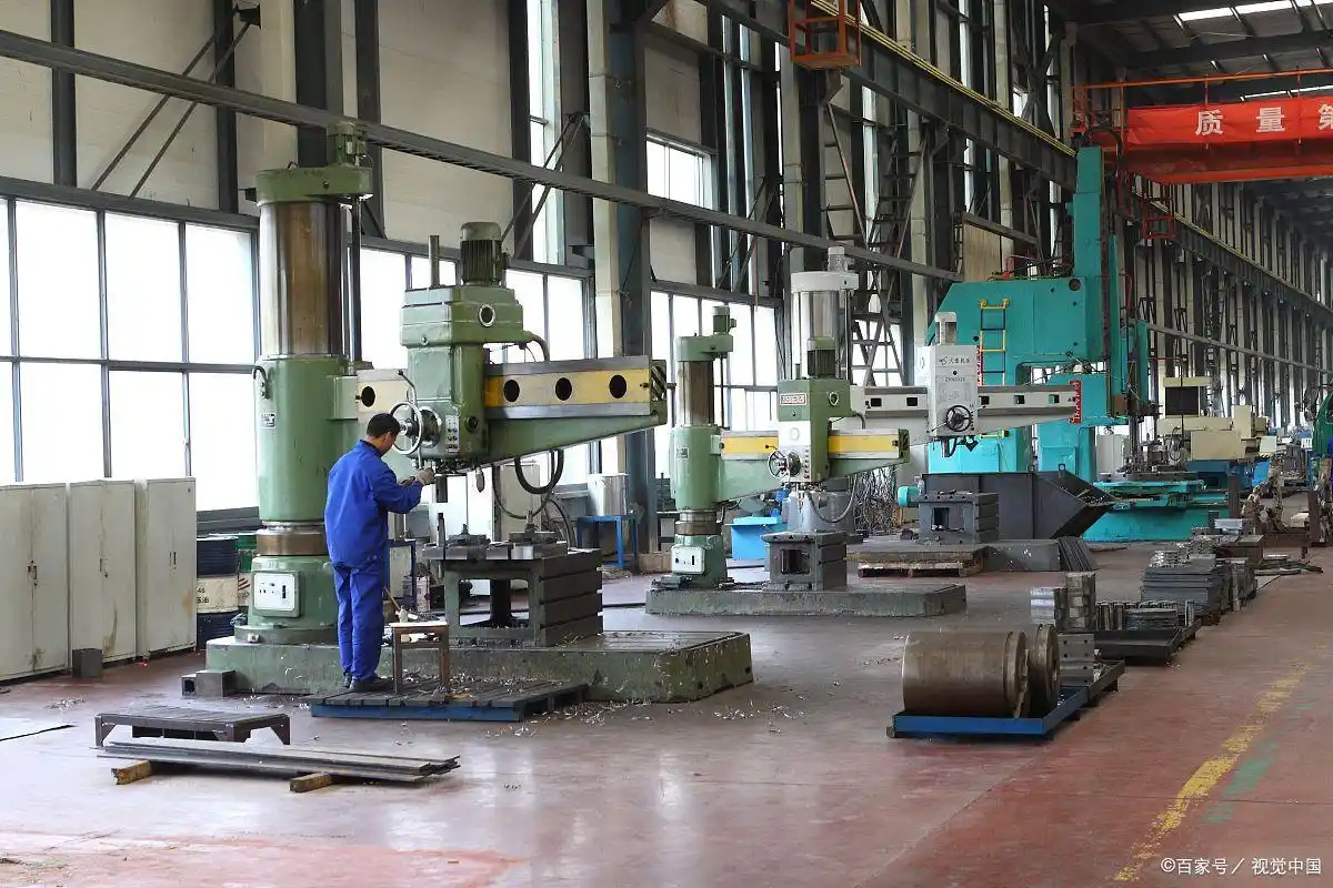 作業場の大きな機械騒音が労働者の聴覚に深刻な影響を与える問題を解決するにはどうすればよいでしょうか?-大連富泓機械有限公司