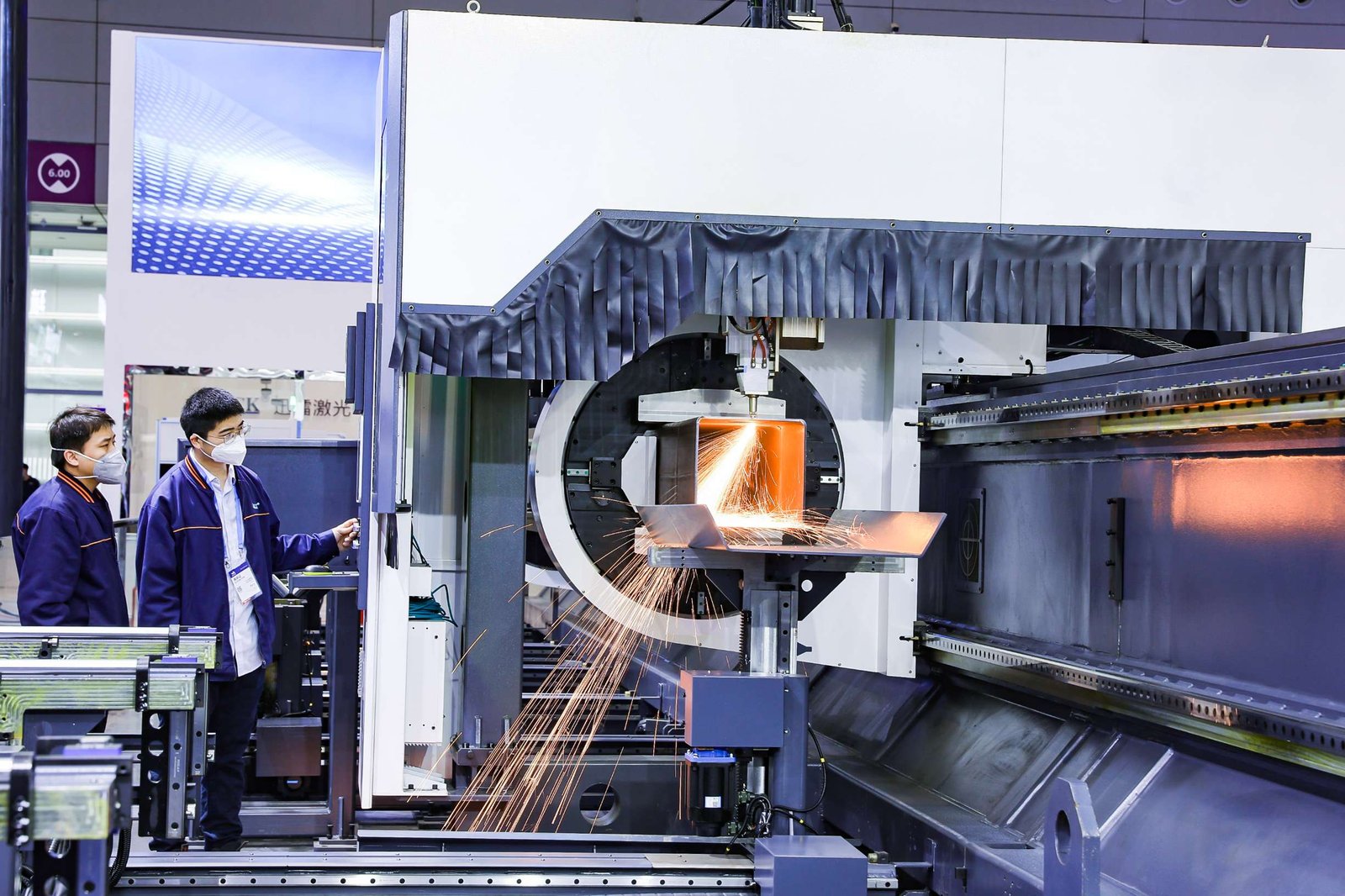 激光焊接船企解决方案_中厚板火焰切割与铆焊对接工艺_中国造船激光切割中厚板