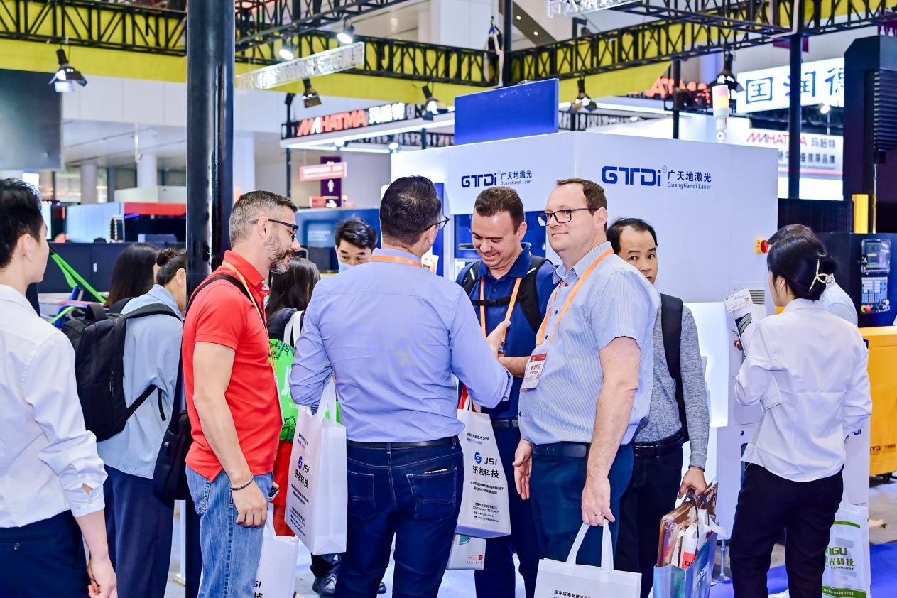 高端装备制造_智能制造转型_北京航空航天精密零件加工