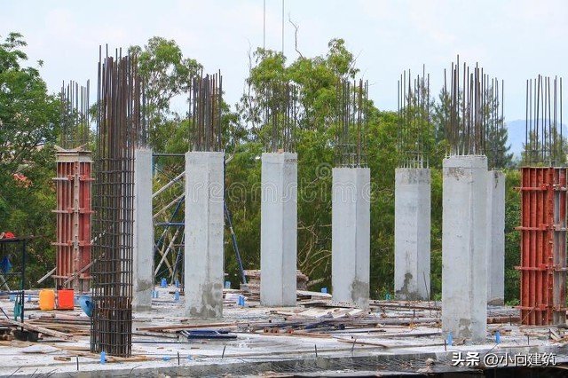 钢梁与混凝土连接抗剪栓钉的焊接_钢骨柱_承载能力_预埋技术_型钢混凝土柱_抗震性能_施工工艺